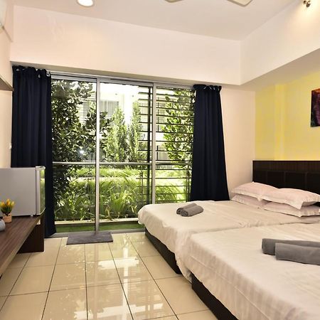 H&F Homestay The Two Owls Nest Aeropod Sovo Studio Room - 2 Queen Bed - Near Airport - Free Parking Kota Kinabalu Eksteriør billede